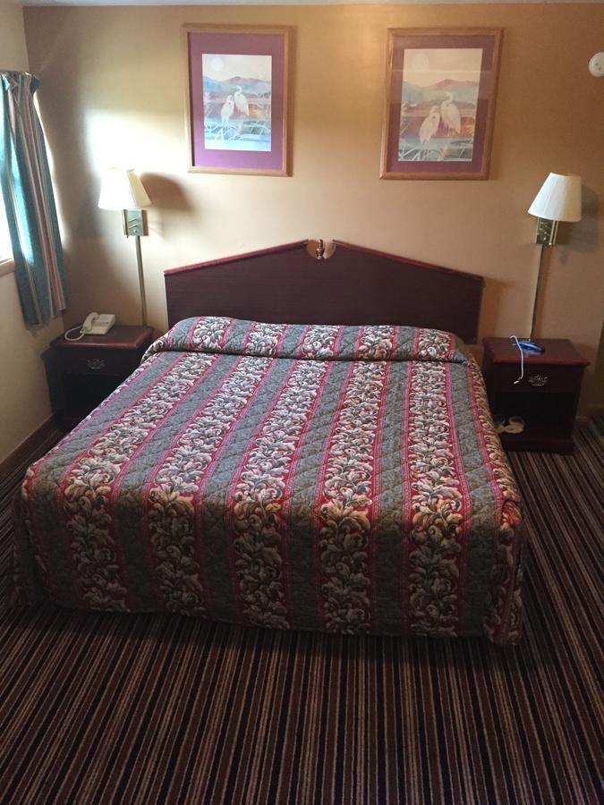 Budget Inn - كامبردج الغرفة الصورة
